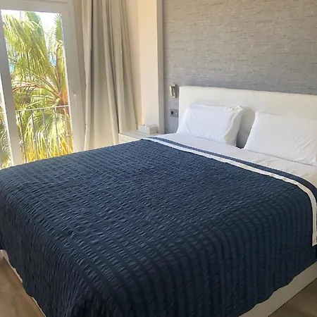 Beautiful Penthouse On Golden Mile, Near דירה *