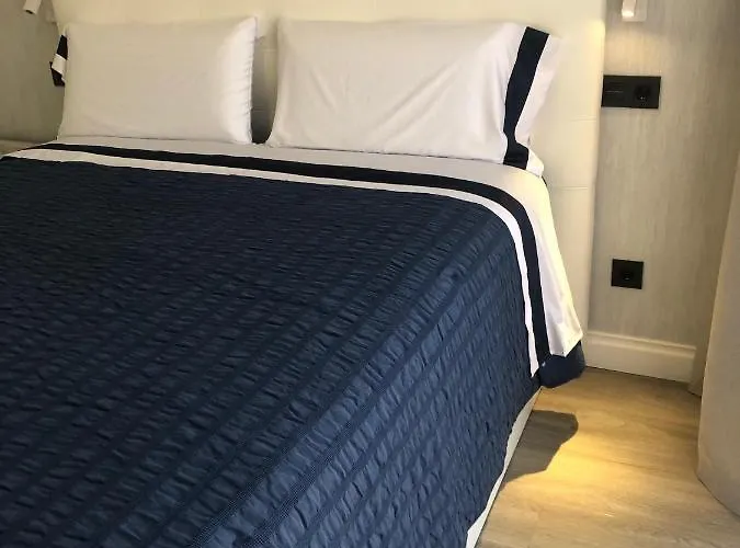 Beautiful Penthouse On Golden Mile, Near Марбелья