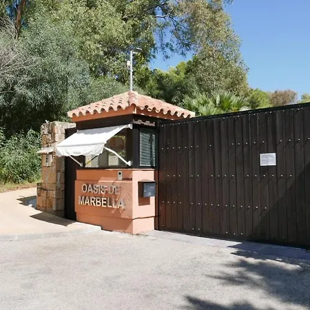 Beautiful Penthouse On Golden Mile, Near *